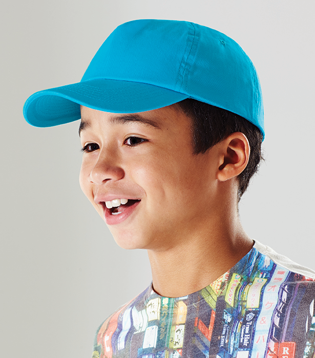 Children's caps in different colors