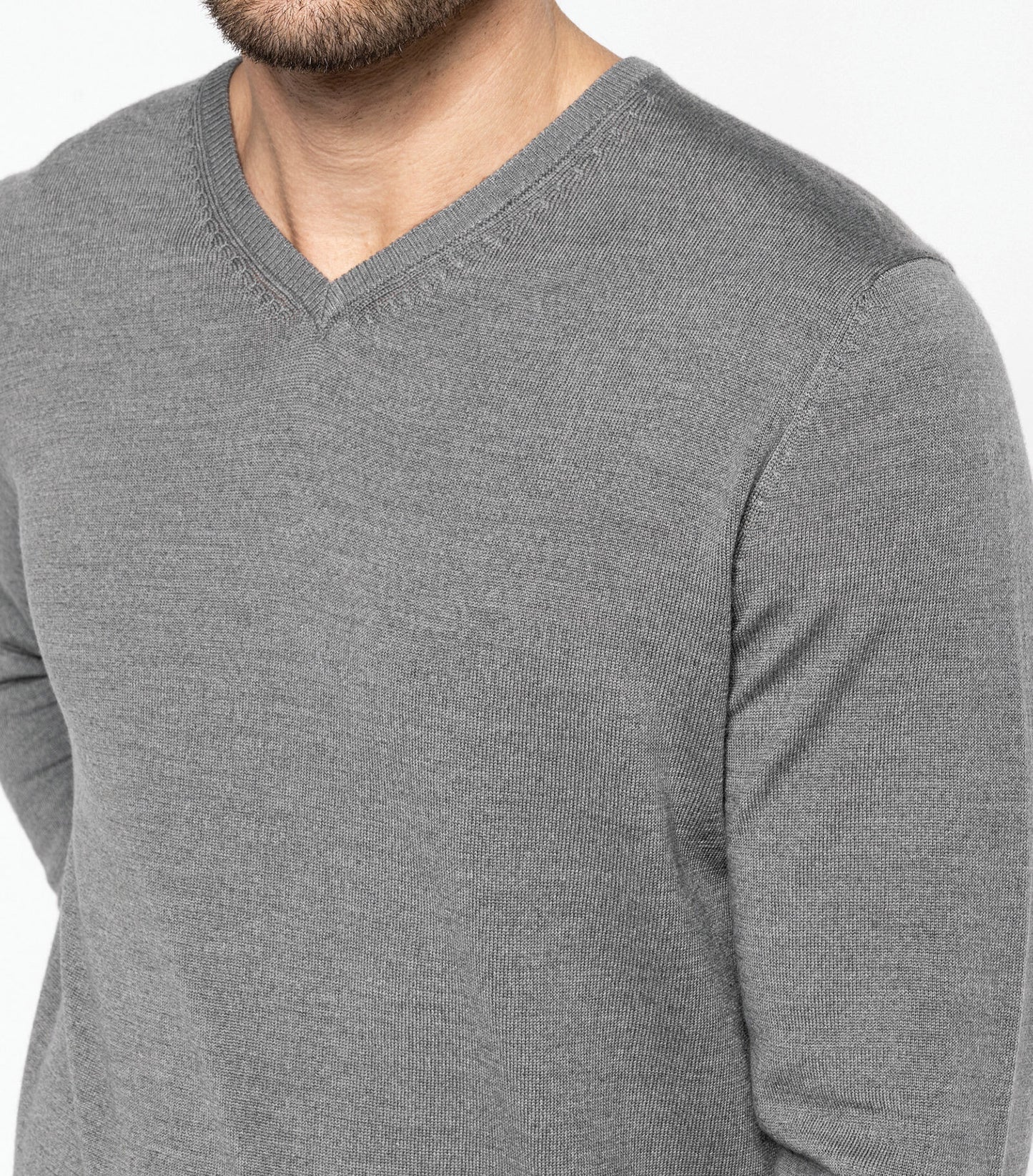 UPDATE COLOR V-neck sweater
