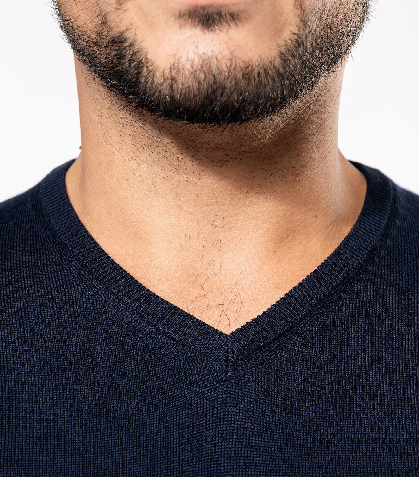 UPDATE COLOR V-neck sweater